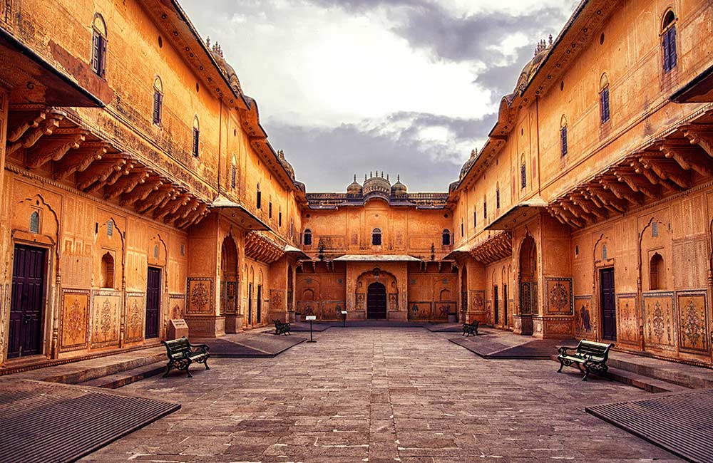 Nahargarh Fort Jaipur Tour Gulhati Cab Service